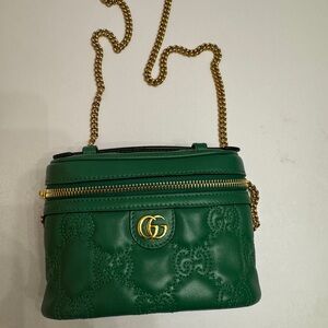 Gucci GG Marmont Matelassé mini top handle bag